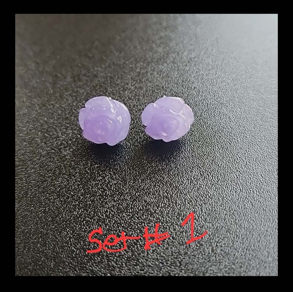 Purple Jade Carved Flower Stud Earrings